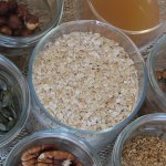 Ensemble des ingrédients composant le Granola maison
